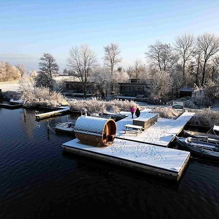 Pean-Buiten Waterlodges Nes  Екстер'єр фото