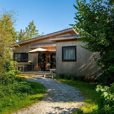 Pean-Buiten Waterlodges Nes  Екстер'єр фото