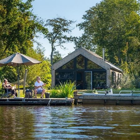 Pean-Buiten Waterlodges Nes  Екстер'єр фото