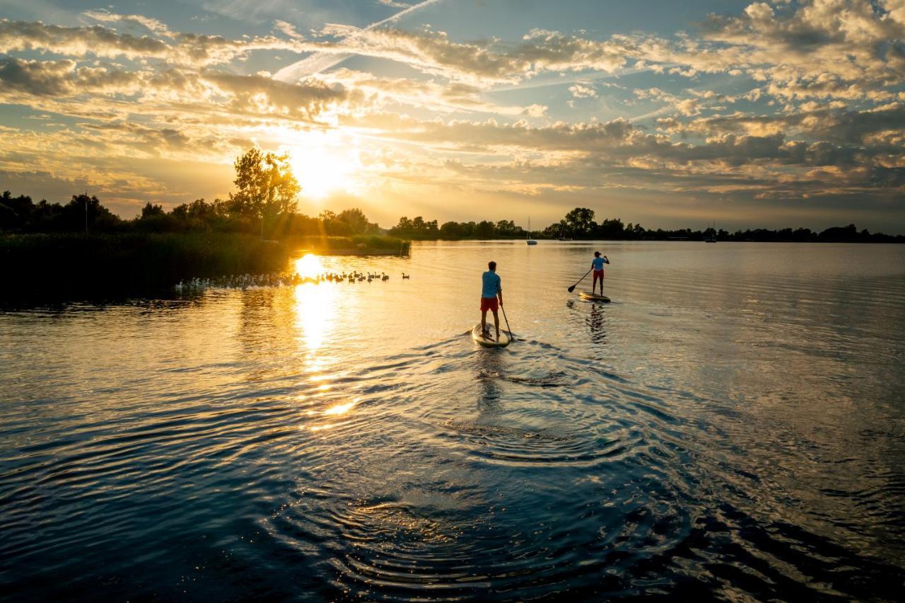 Pean-Buiten Waterlodges Nes  Екстер'єр фото