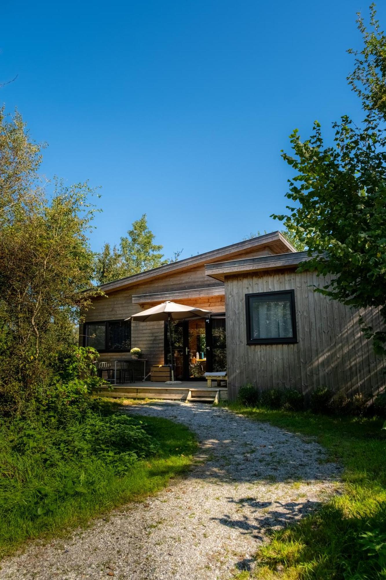 Pean-Buiten Waterlodges Nes  Екстер'єр фото